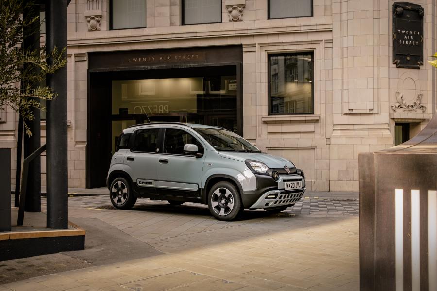  Fiat Panda Hybrid Launch Edition (319) 2020 года  (UK) (фото 13 из 40)